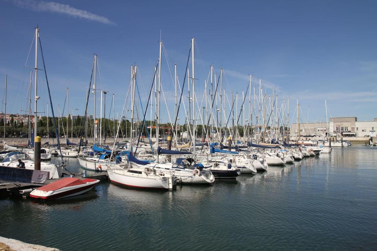 Stay In A Boat - Lisboa Buitenkant foto