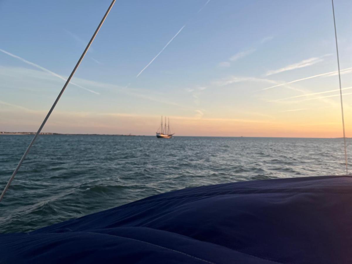Stay In A Boat - Lisboa Buitenkant foto