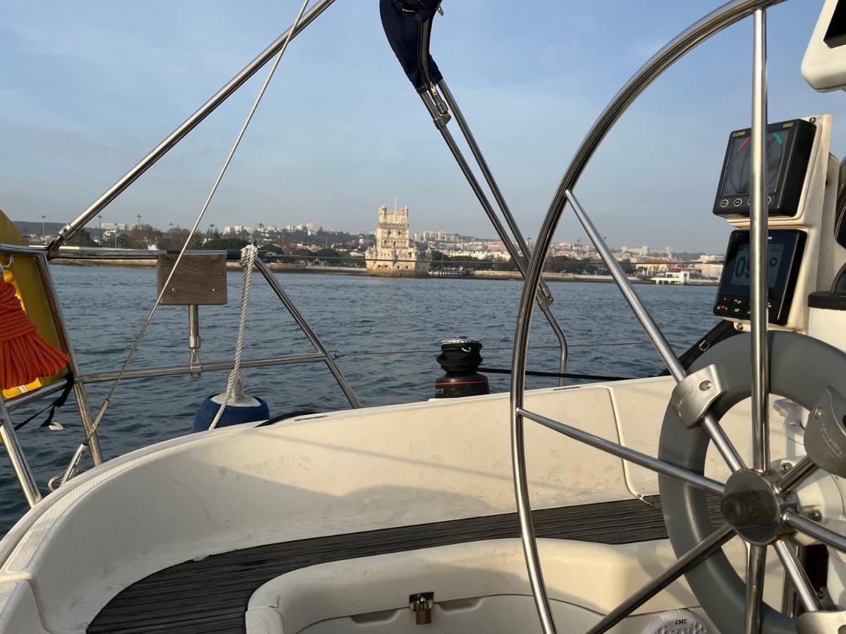 Stay In A Boat - Lisboa Buitenkant foto