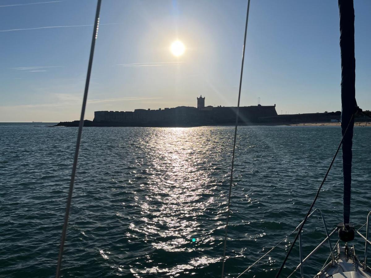 Stay In A Boat - Lisboa Buitenkant foto