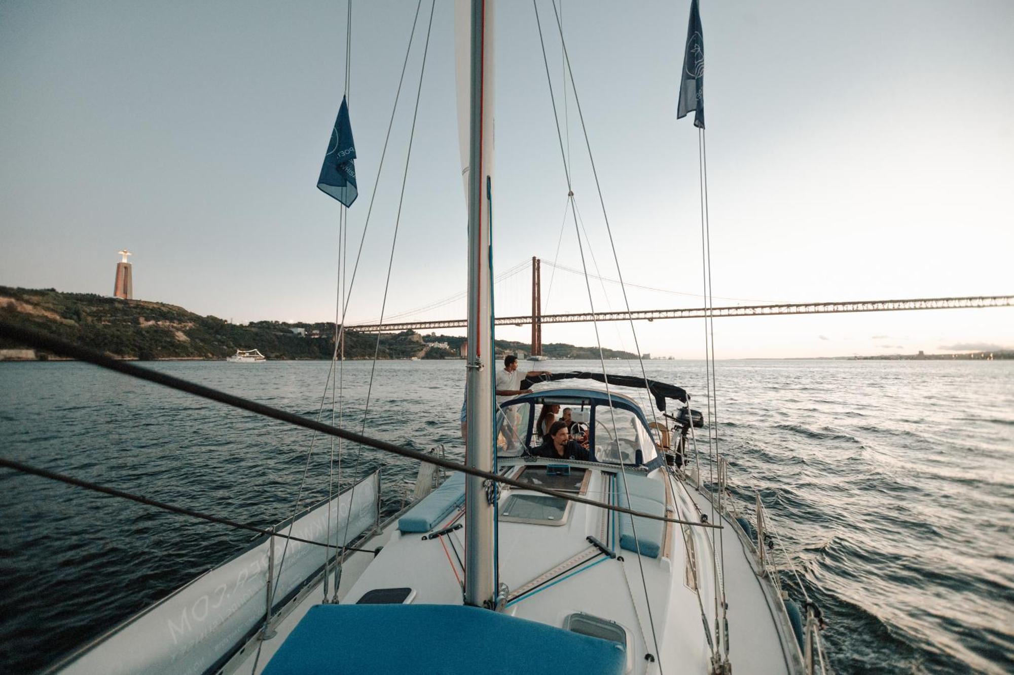 Stay In A Boat - Lisboa Buitenkant foto